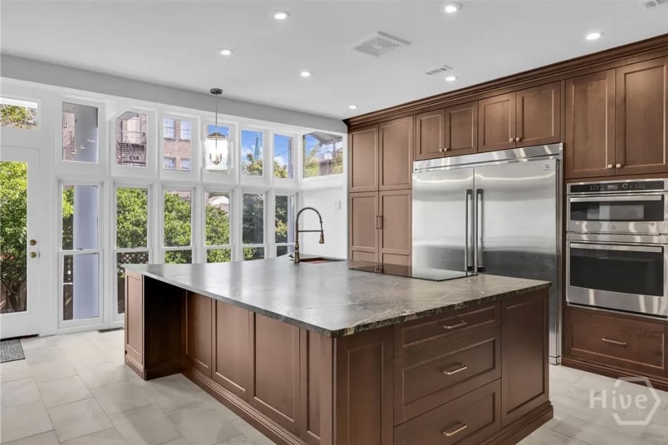 112 W Taylor Street, photo 7